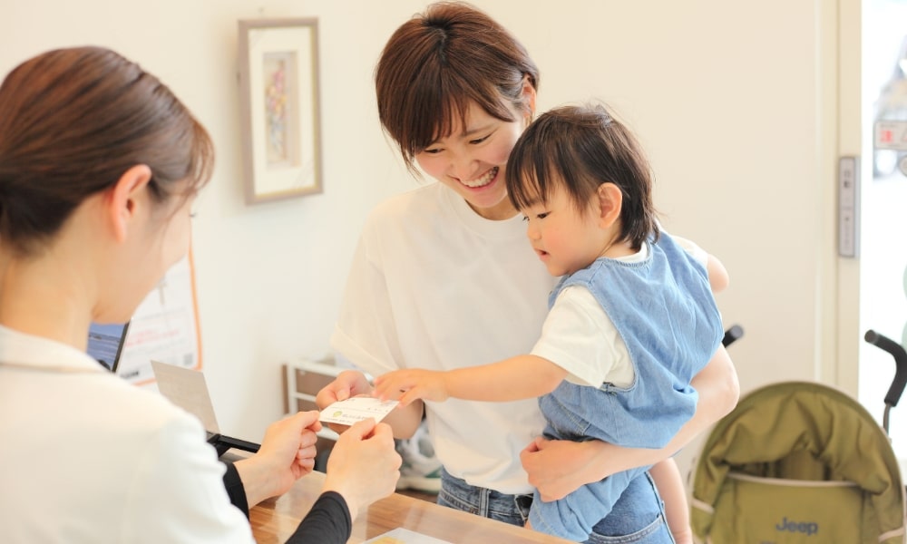 お子様づれの産後骨盤矯正の患者様